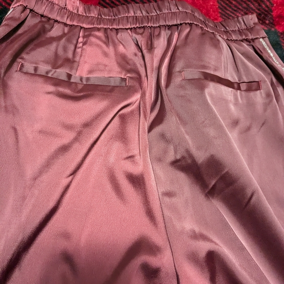 Pants - Picture 7 of 8